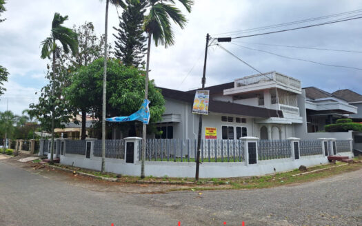 Rumah Hook Di Aur Duri Indah 2-Kota Padang