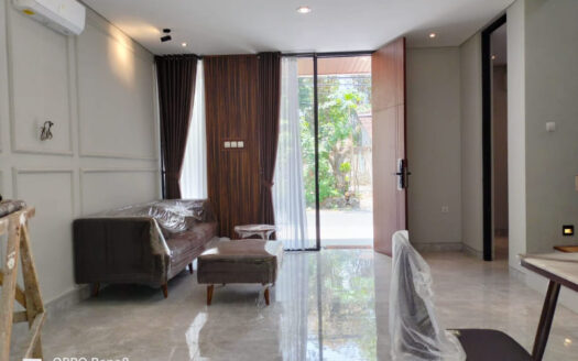 Rumah Mewah Gaya Modern, FULL FURNISH-Dekat Stadion Maguwoharjo