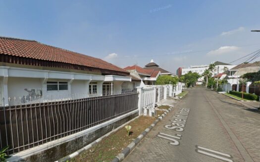 Rumah Hitung Tanah Komplek Satelit Indah Surabaya Barat