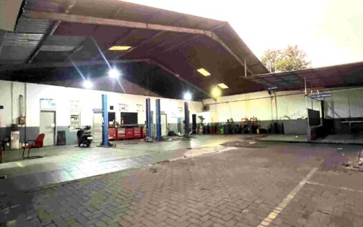 Rumah Usaha Eks Showroom Bengkel Resmi Raya HR Muhammad