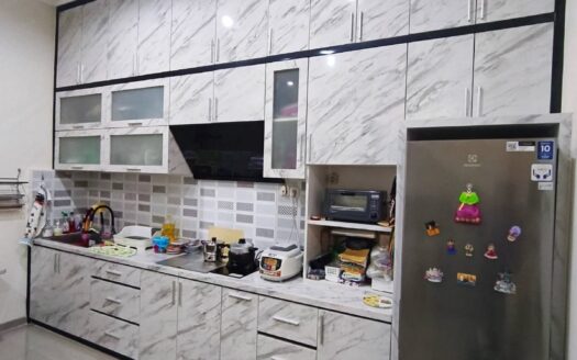 Rumah Mulyosari Mas Minimalis Bangunan Baru Semi Furnished