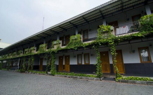 Rumah Kost Guest House Aktif Lontar Dekat Pakuwon Mall