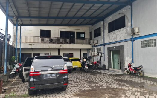 Gudang Langka Komplek Margomulyo Suri Mulia Blok Depan Bebas Banjir