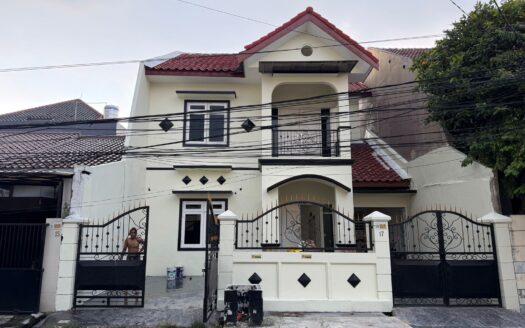 Rumah Sutorejo Selatan Jalan Utama Hanya 300 meter ke Raya Mulyosari