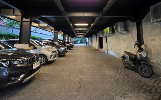 Gedung Usaha Komersial Eks Resto Raya HR Muhammad Surabaya Barat