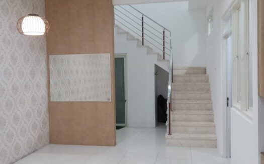 Rumah Royal Residence Minimalis 2 Lantai Bangunan Sendiri