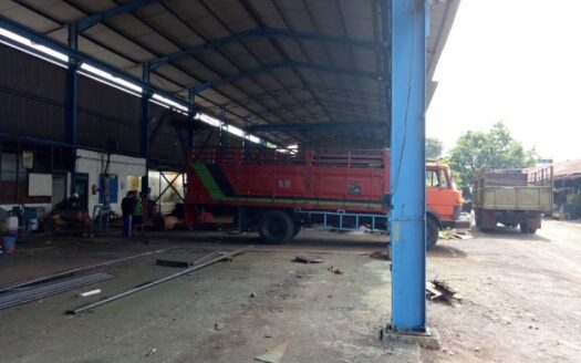 Gudang Eks Workshop Area Raya Waru Gedangan Strategis