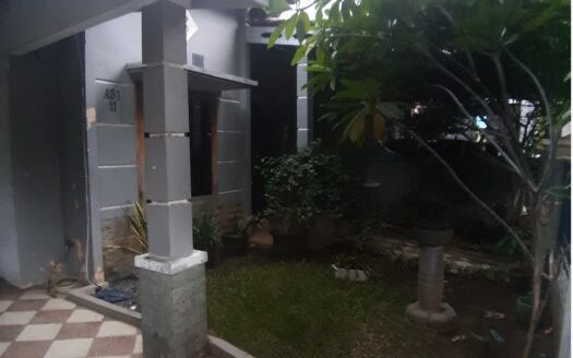 Jual Rumah Asri Siap Huni dekat Stasiun Buaran di Perumahan Jatinegara Indah Jakarta Timur